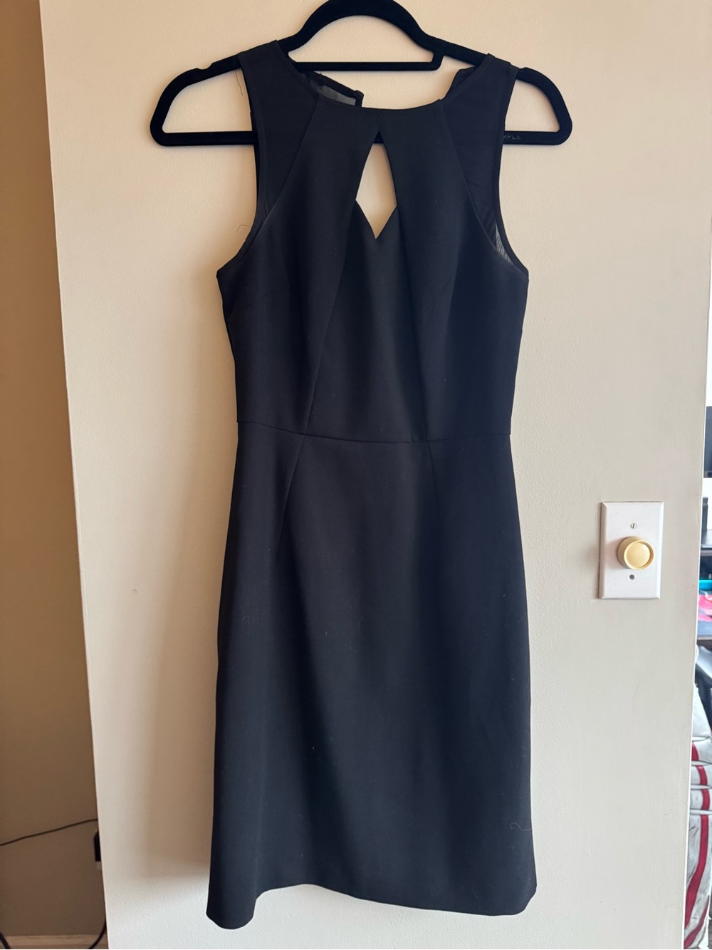 Classic Black Sleeveless Keyhole Sheath Dress